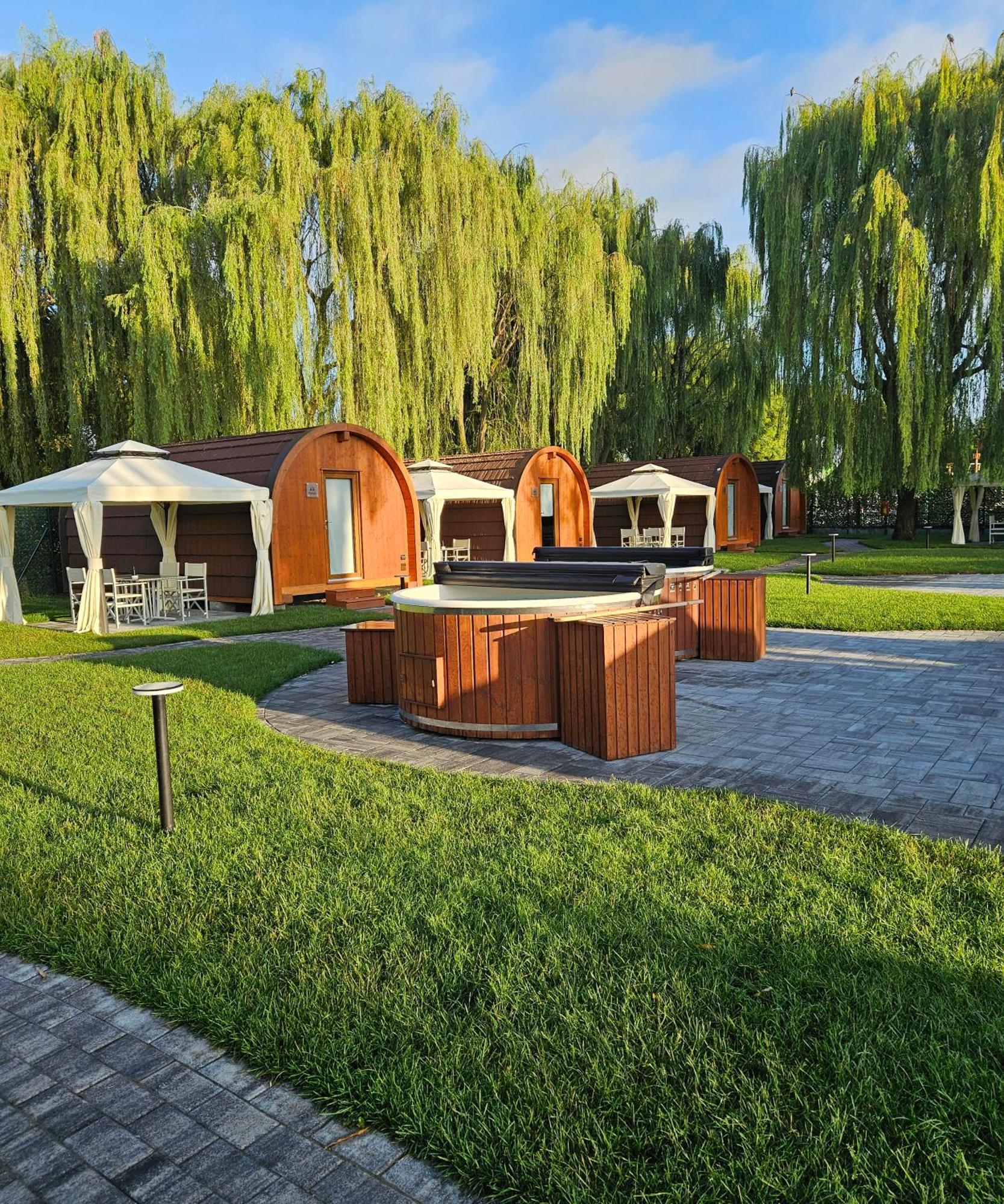 Vicolungo Glamour Lodge & Spa - Free Spa Hot Tub E Sauna Екстериор снимка