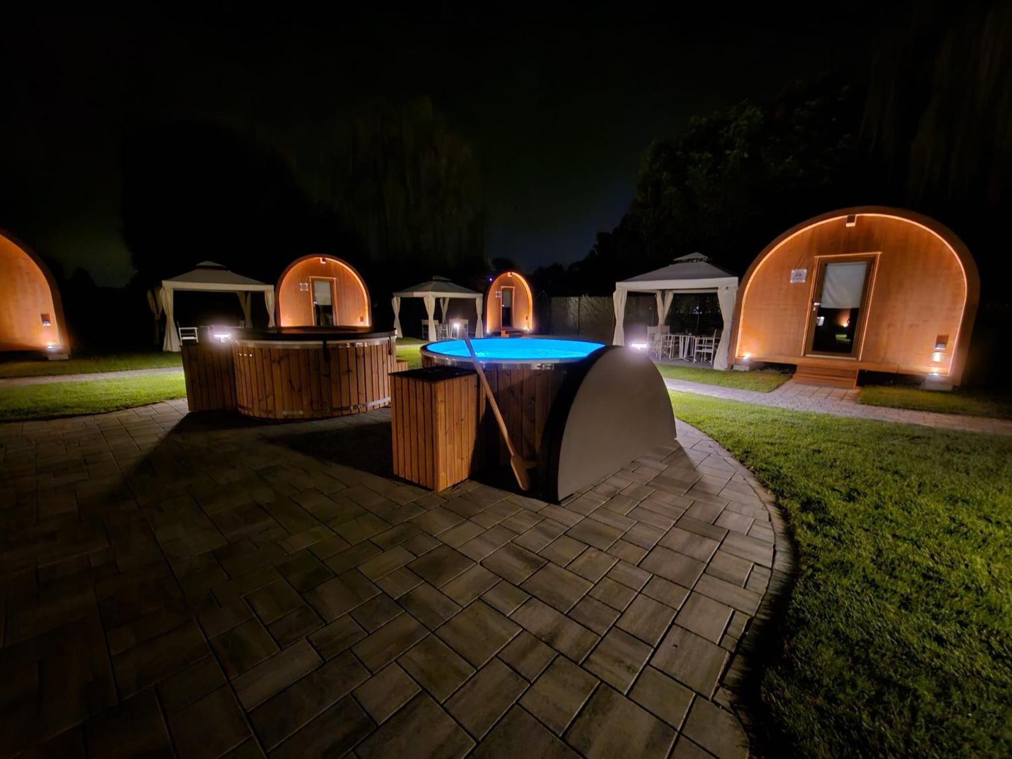 Vicolungo Glamour Lodge & Spa - Free Spa Hot Tub E Sauna Екстериор снимка