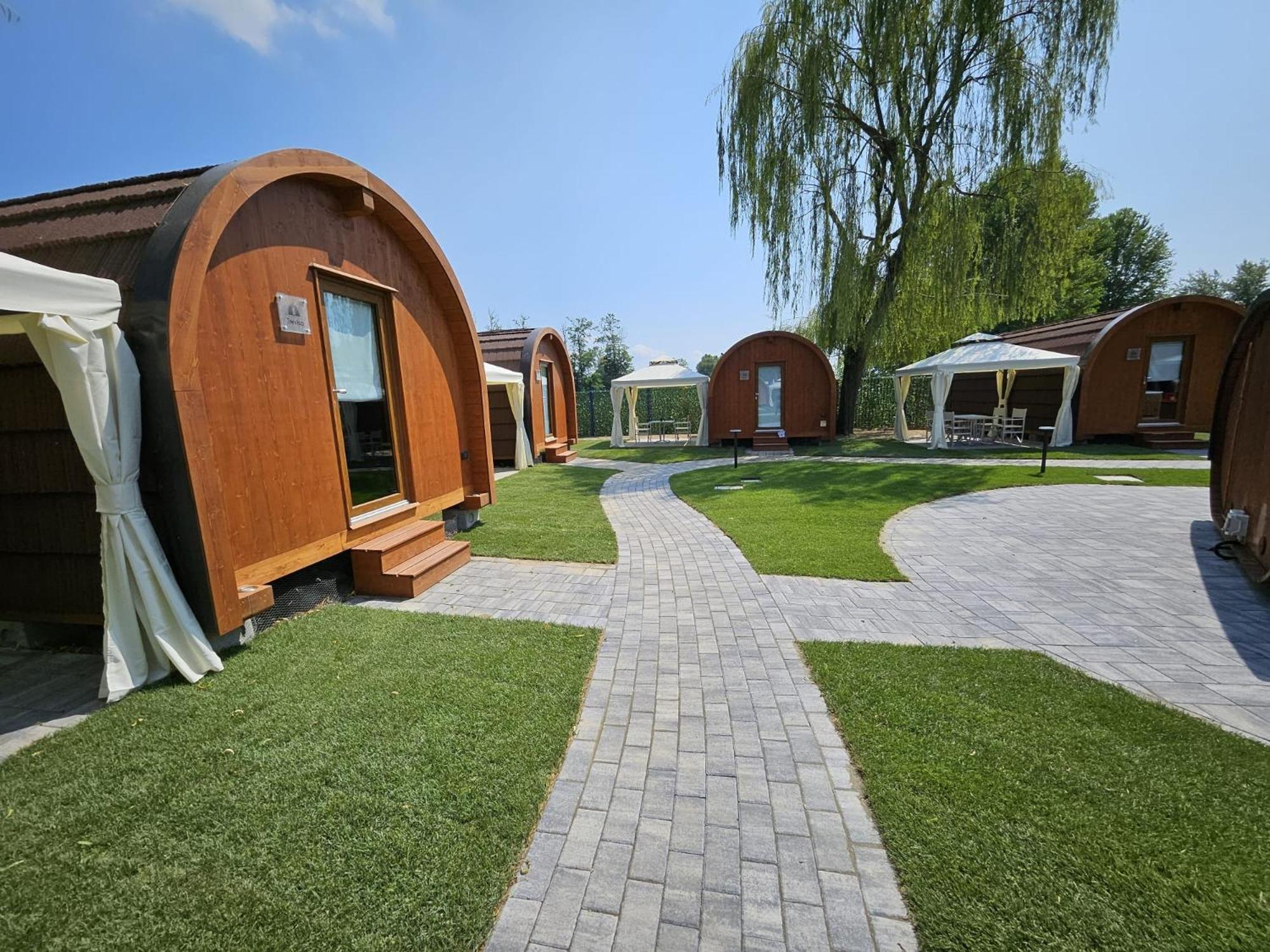 Vicolungo Glamour Lodge & Spa - Free Spa Hot Tub E Sauna Екстериор снимка