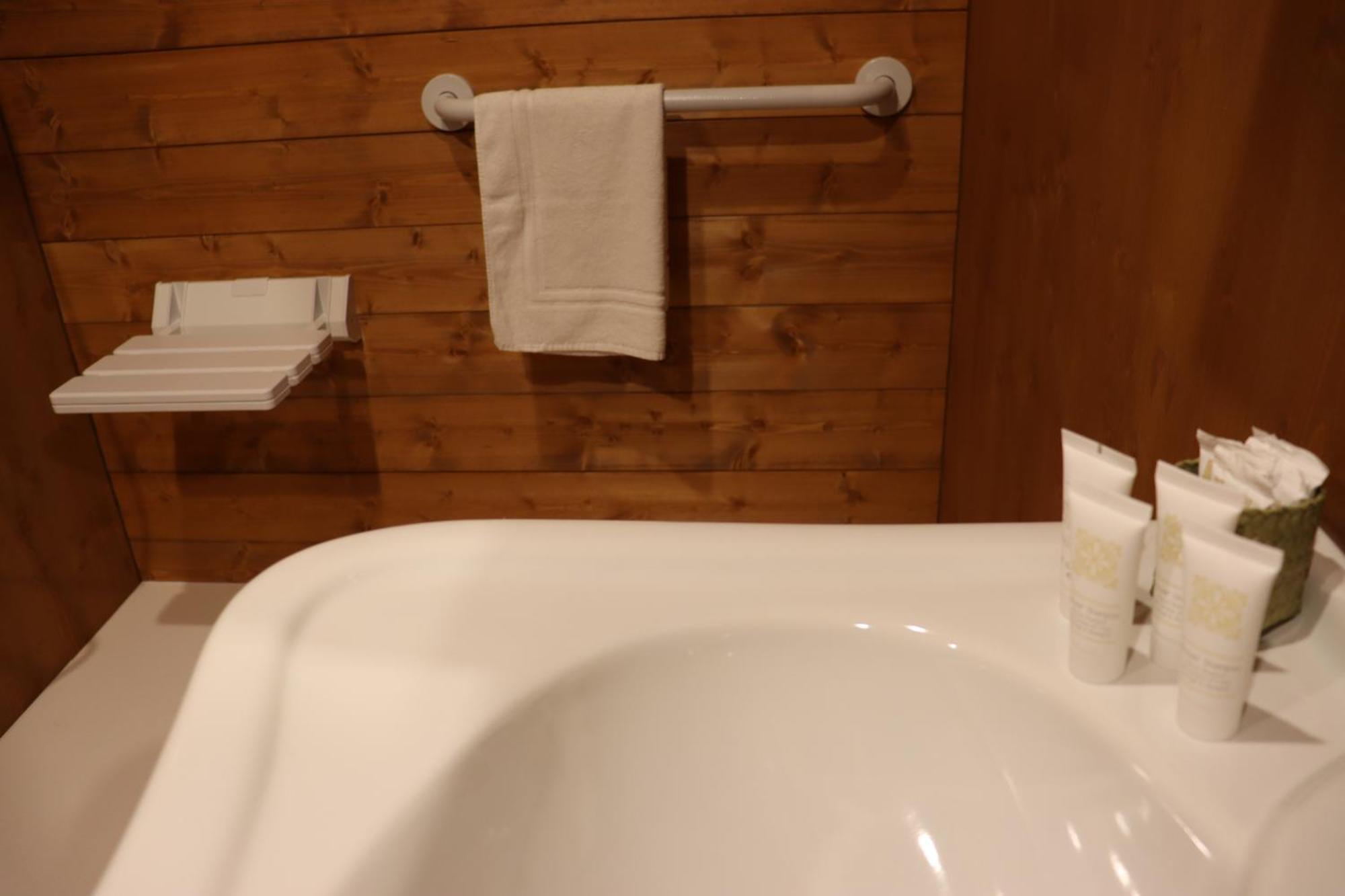 Vicolungo Glamour Lodge & Spa - Free Spa Hot Tub E Sauna Екстериор снимка