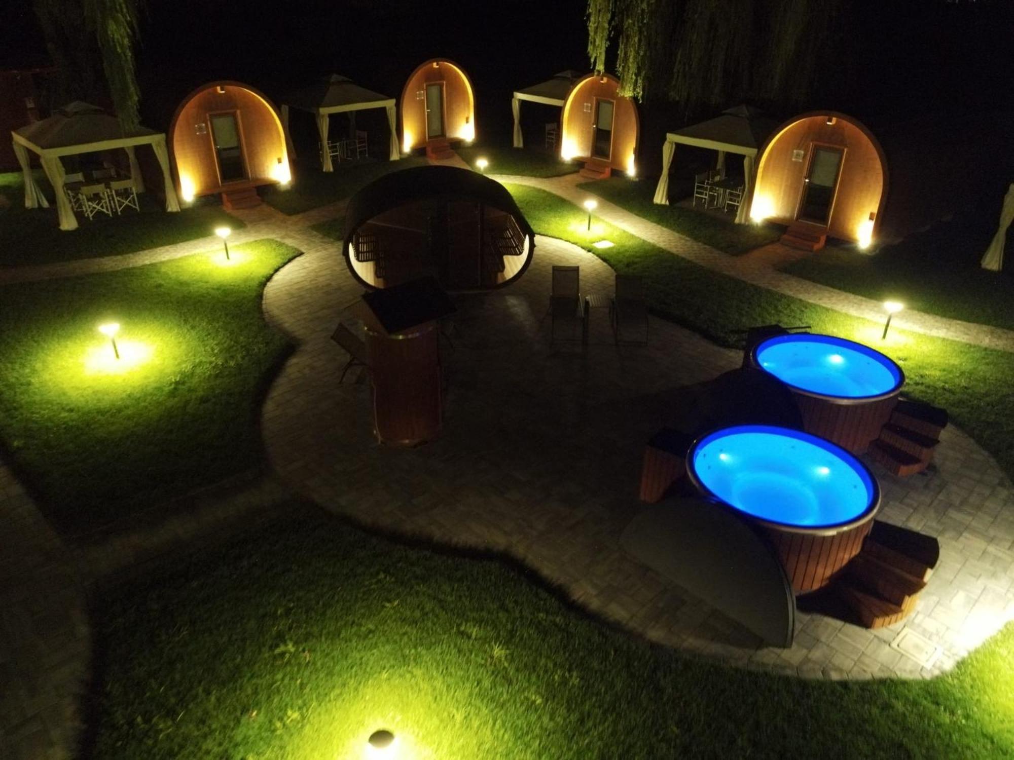 Vicolungo Glamour Lodge & Spa - Free Spa Hot Tub E Sauna Екстериор снимка
